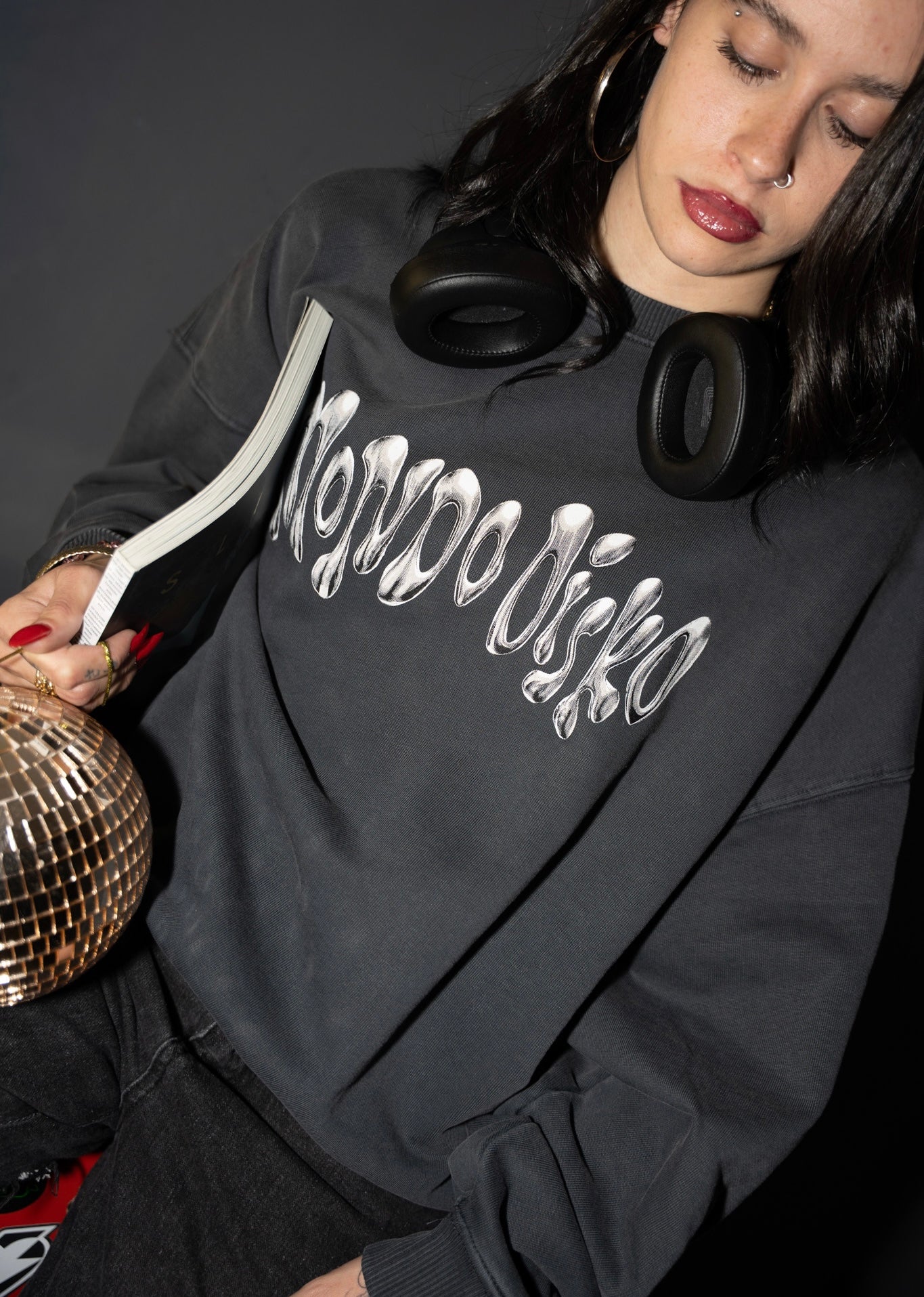 LIQUID SWEATSHIRT