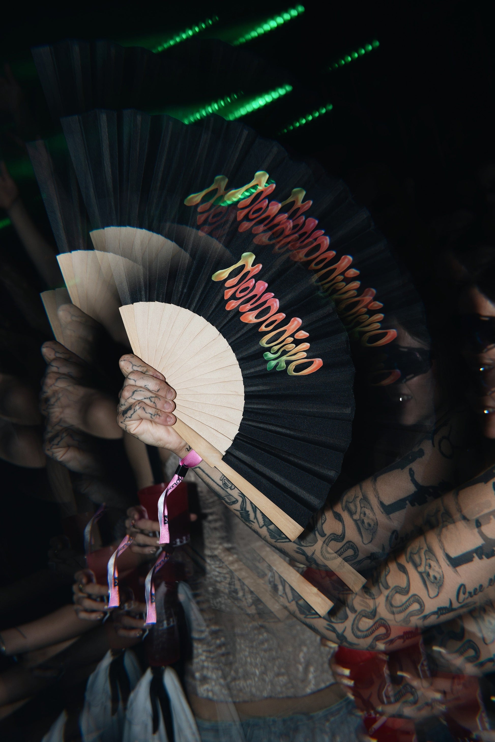 HAND FAN CHROMATIC
