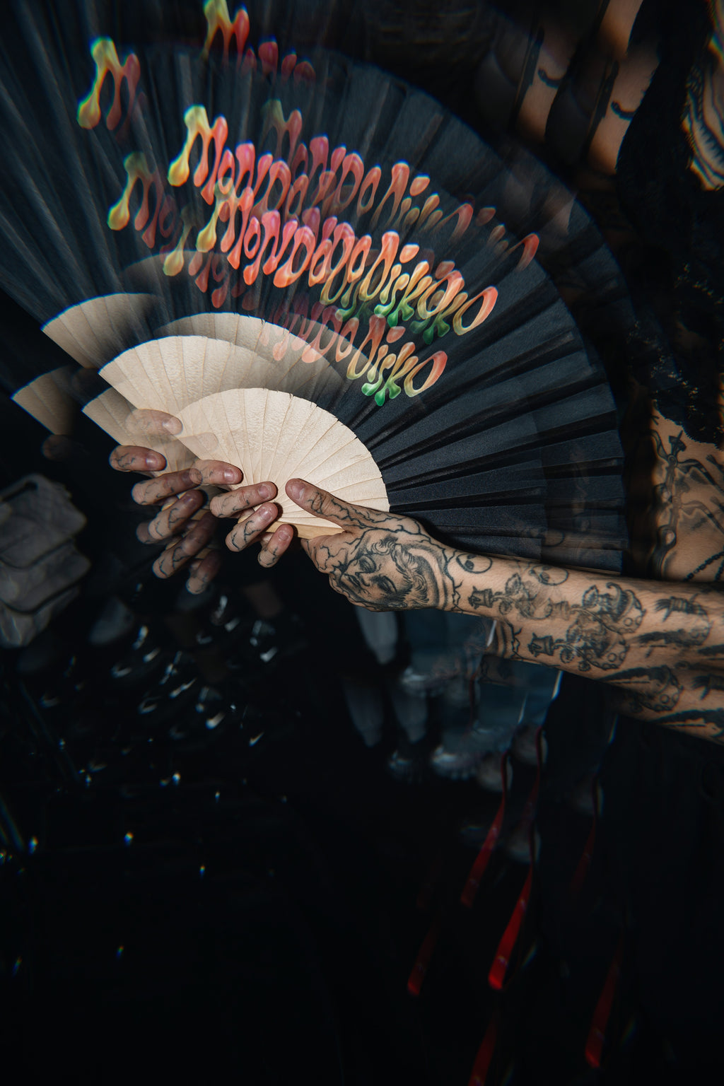 HAND FAN CHROMATIC