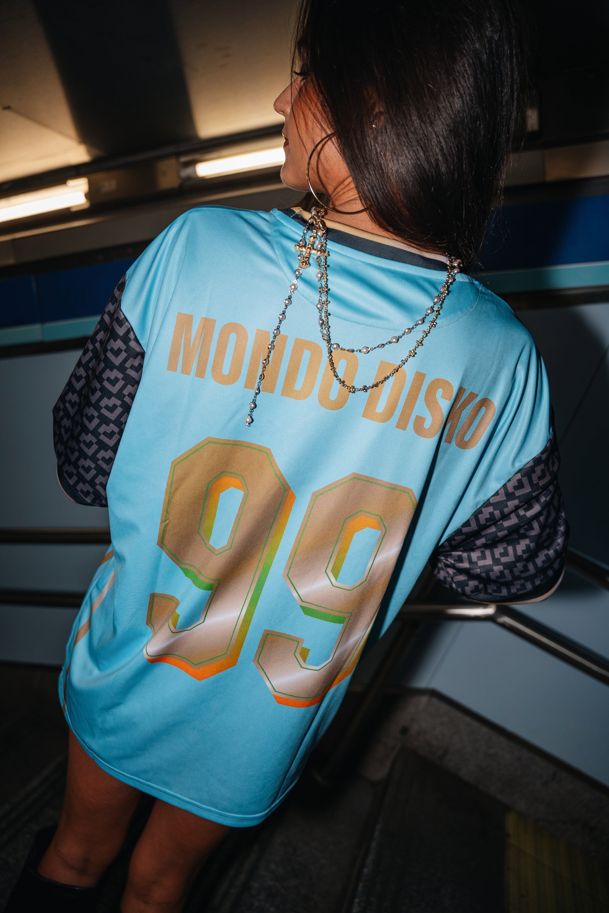 GLOBE FOOTBALL TEE SKY BLUE